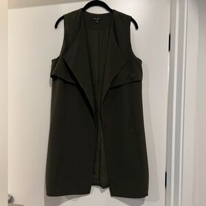 Sleeveless Vest, midi length - great condition!